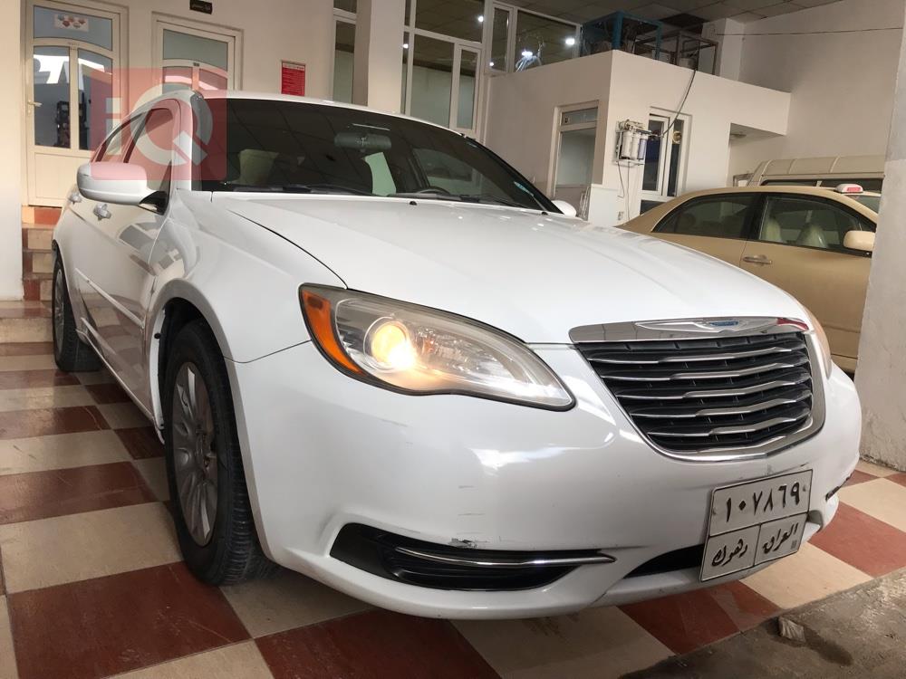 Chrysler 200